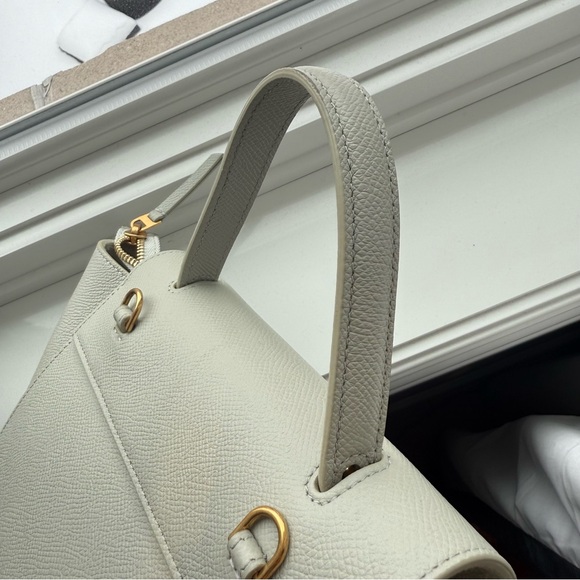 Celine Nano Belt Bag in Grained Calfskin Pastel Green 2021 Brand New - Picture 13 of 14